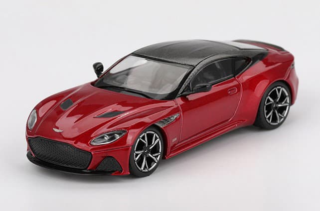 アストンマーチン DBS ハイパーレッド（右ハンドル）