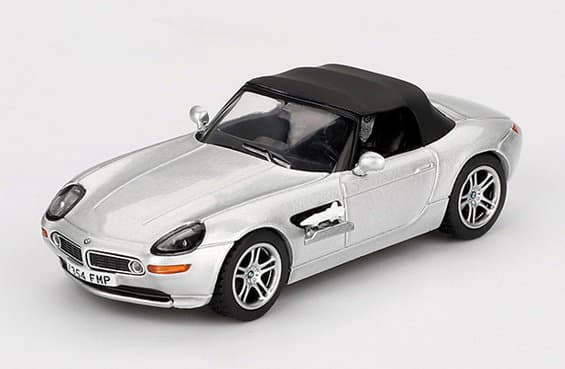 BMW Z8 「ワールド・イズ・ノット・イナフ」 英語版パッケージ