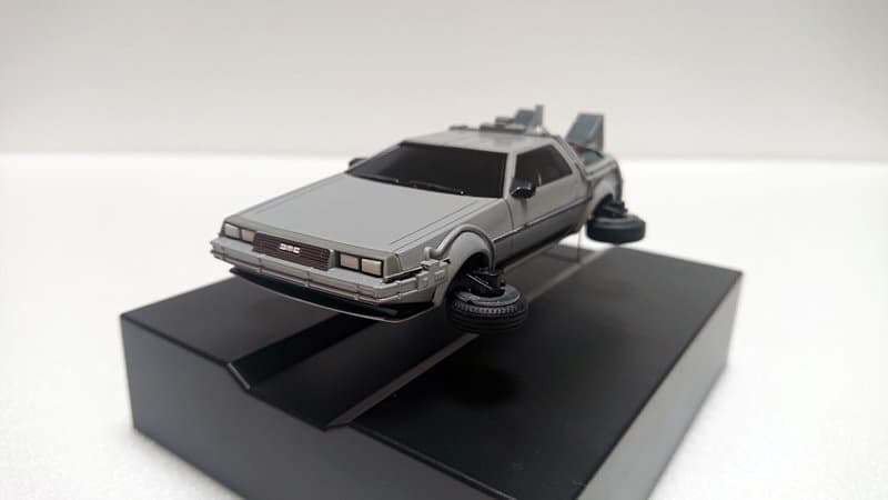 フローティングモデル バックトゥザフューチャー2 タイムマシン