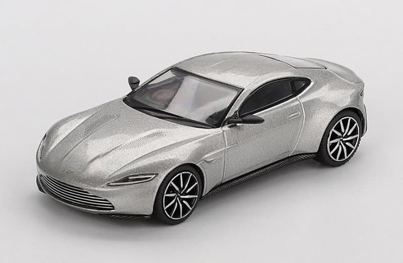 アストンマーチン DB10 「スペクター」 英語版パッケージ
