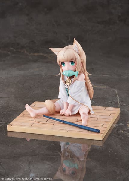 うちのねこが女の子でかわいい きなこ お座りおさかなver.