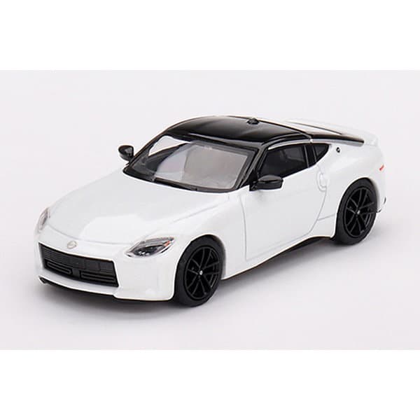 1/64 Nissan Z パフォーマンス 2023 エベレストホワイト（左ハンドル）