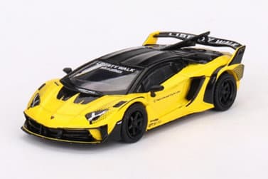 LB-Silhouette WORKS ランボルギーニ アヴェンタドール GT EVO （イエロー） 左ハンドル