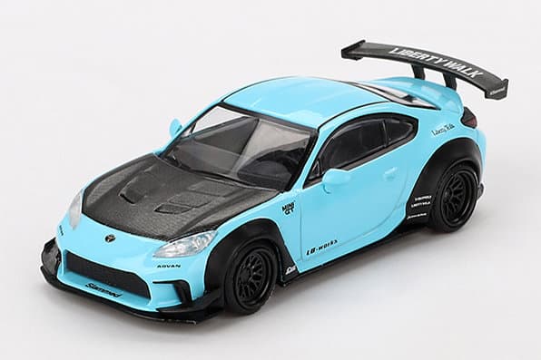 トヨタ GR86 LB Nation ベイビーブルー 右ハンドル