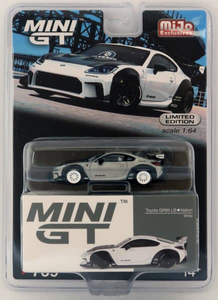 Toyota GR86 LB★Nation ホワイト（左ハンドル）