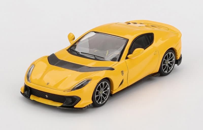 フェラーリ 812 コンペティション Giallo Modena(イエロー)