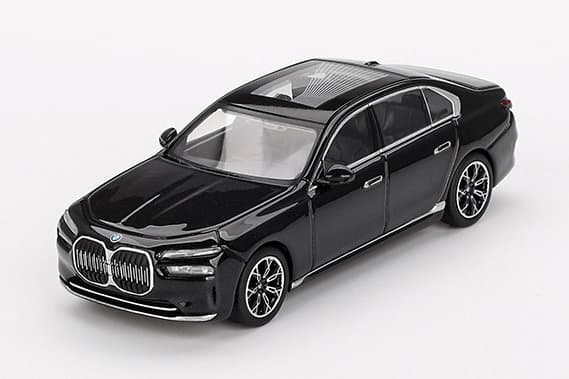 BMW i7 eDrive50 ブラックサファイア 左ハンドル